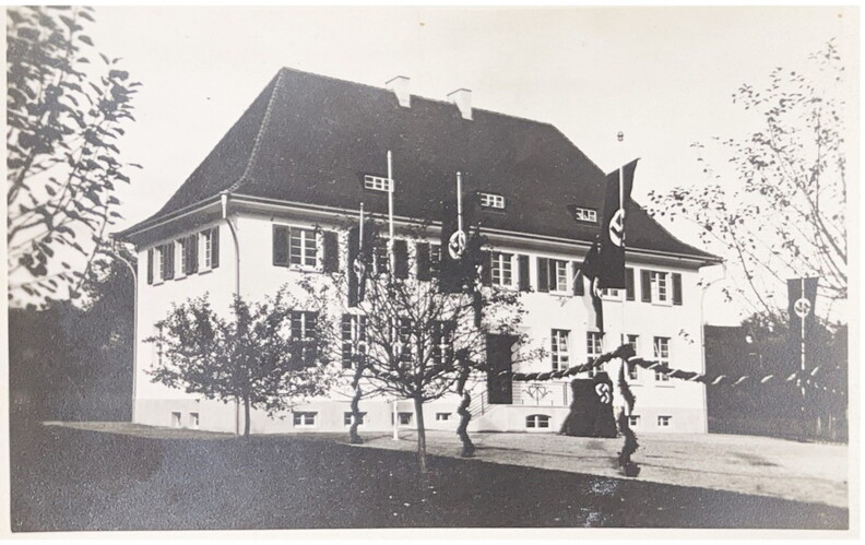 47_Schule_unterm_Kreuz_Einweihung.jpg