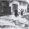 Haus Marder und Hirt/Marber in der Flühlistrasse, damals Hardweg zirka 1946.
