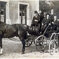 Pferdegespann mit Johann, Fridolin und Josef Binkert, 1911